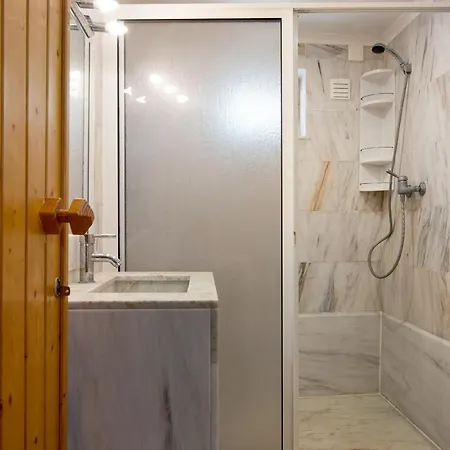 Apart Com 2 Quartos E Terracos Holiday home Armacao de Pera
